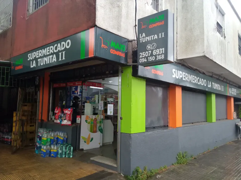 Foto 2 de la Tunita Ii (Grupo Maxi Compras)